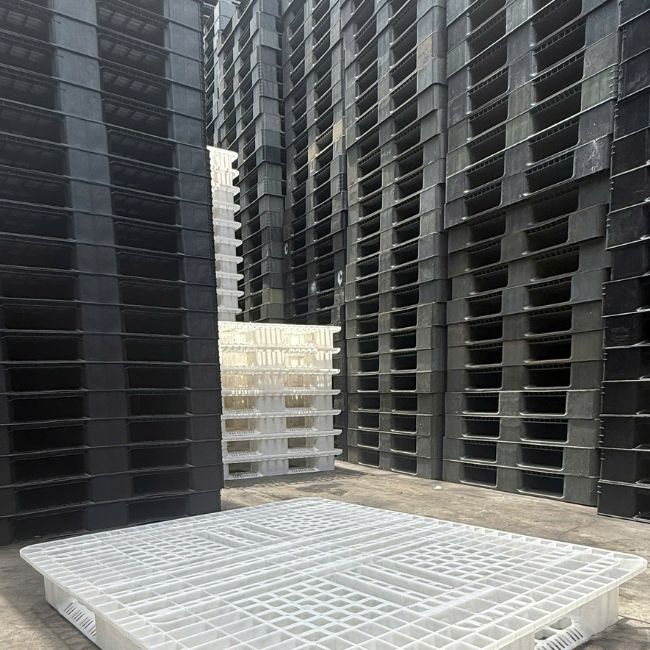 Quy trình thu mua pallet nhựa cũ tại TP.HCM luôn diễn ra nhanh gọn